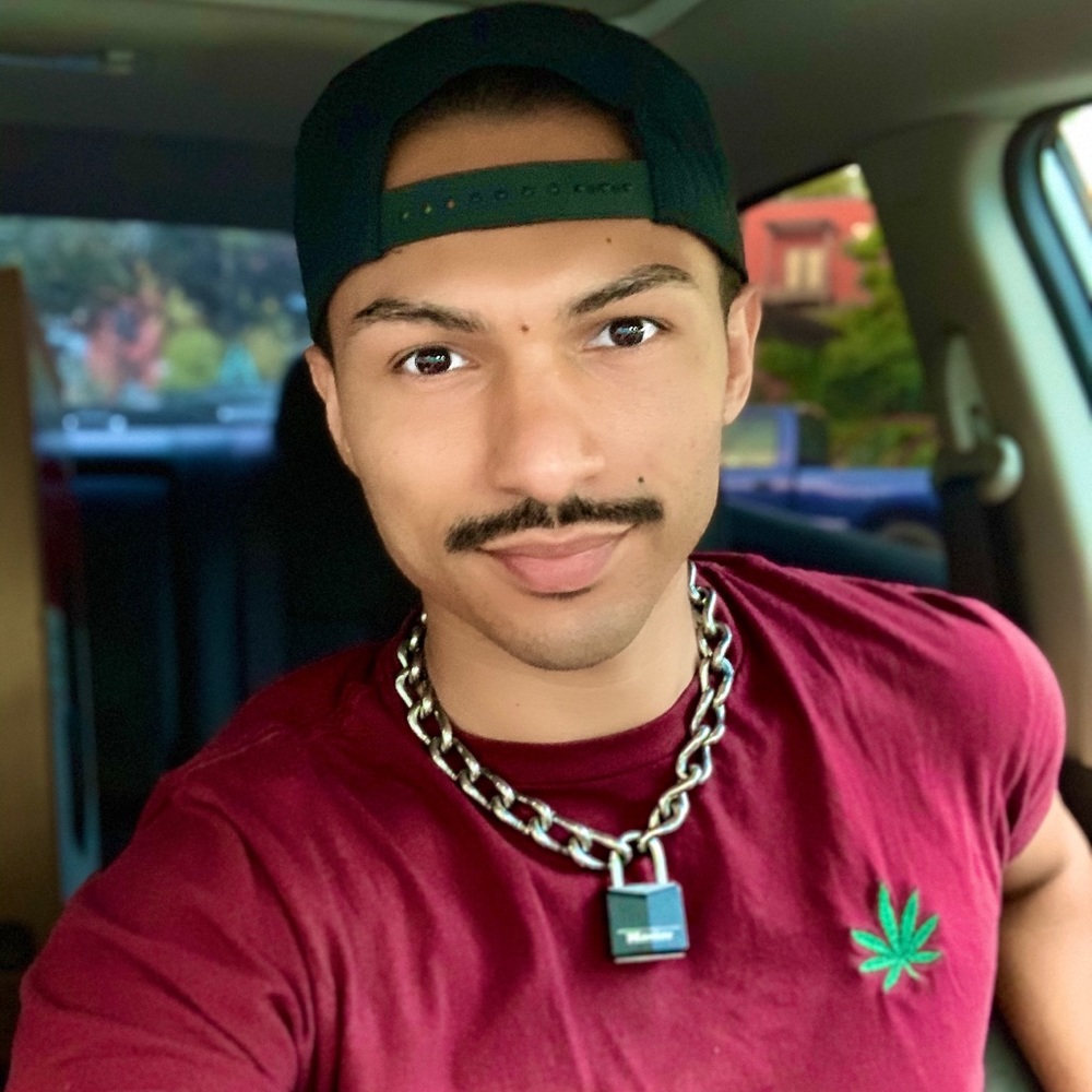 Meet your Posher, Adam